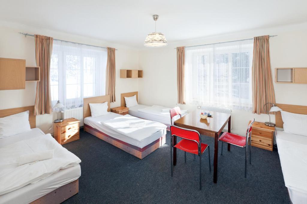 Pytloun Penzion Zeleny Haj Liberec Room photo
