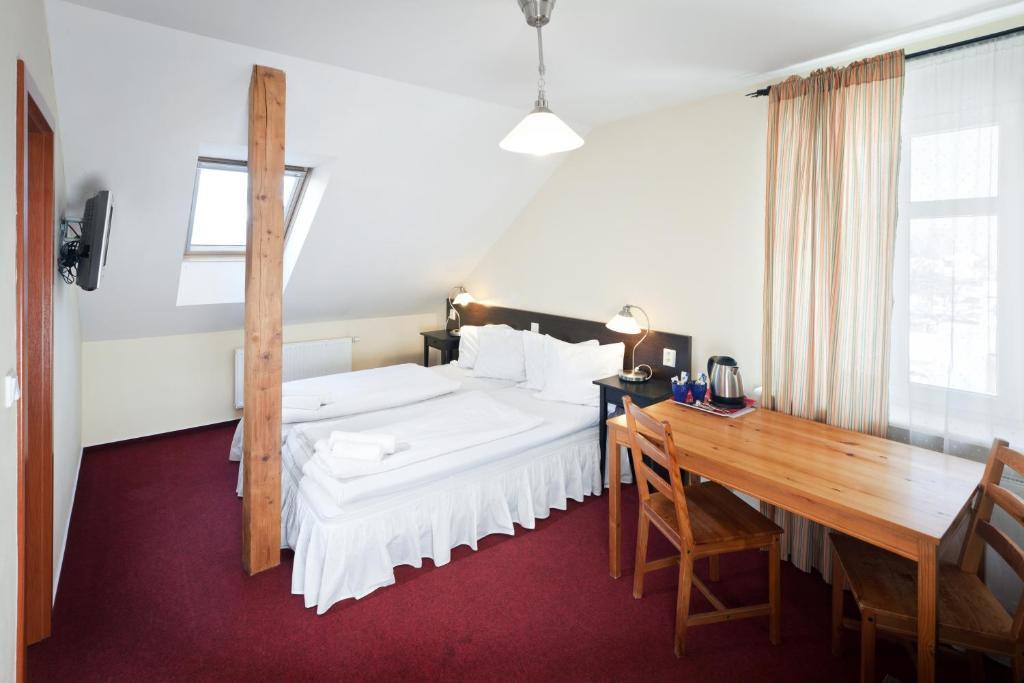 Pytloun Penzion Zeleny Haj Liberec Room photo